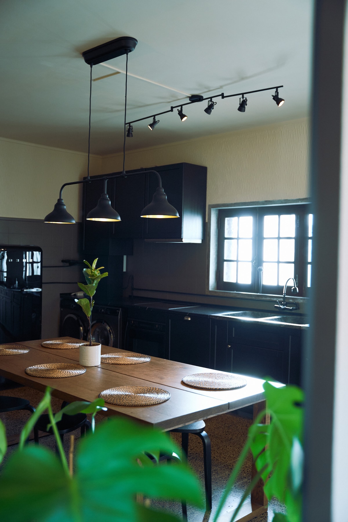 Dining area 1