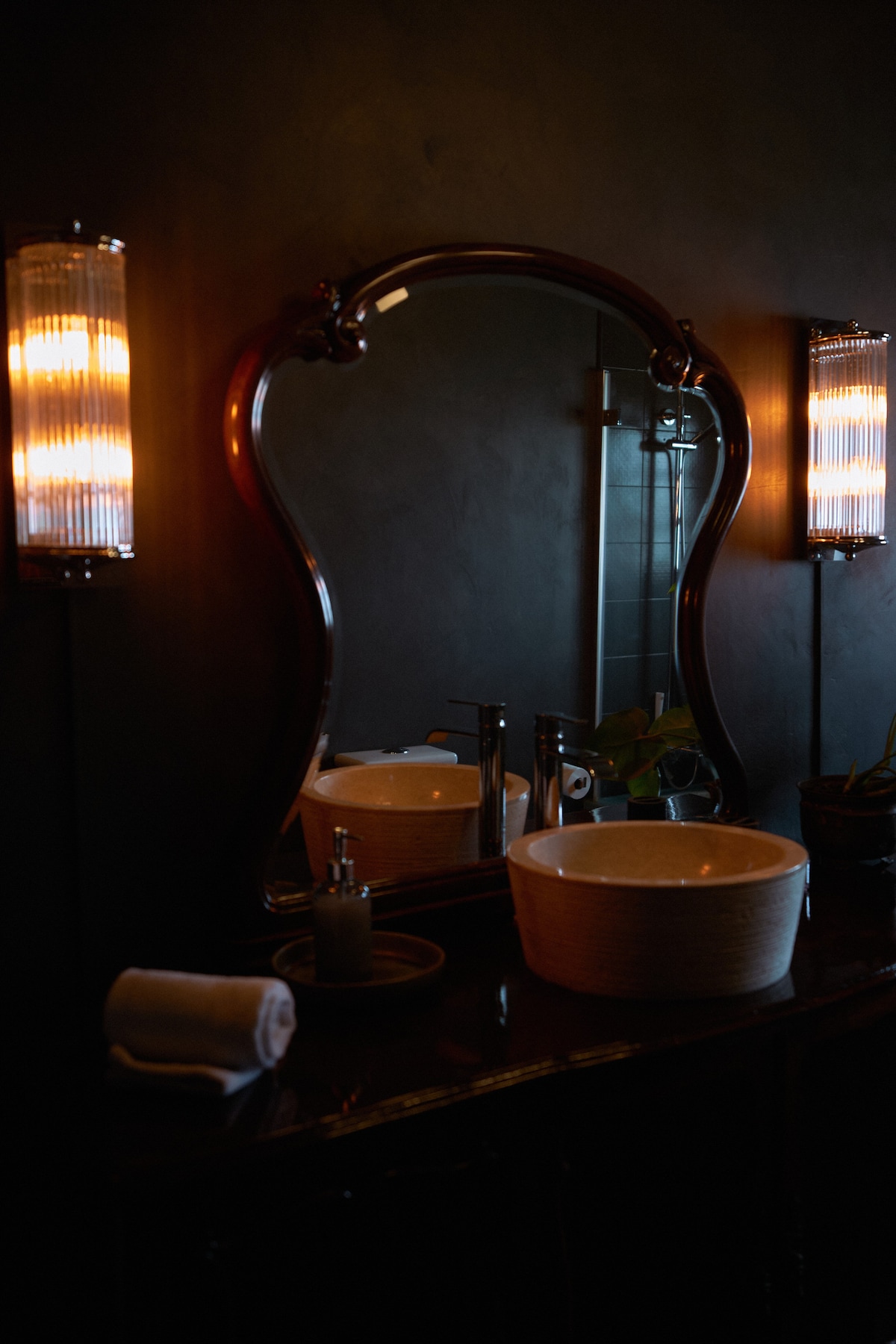 Full bathroom 2