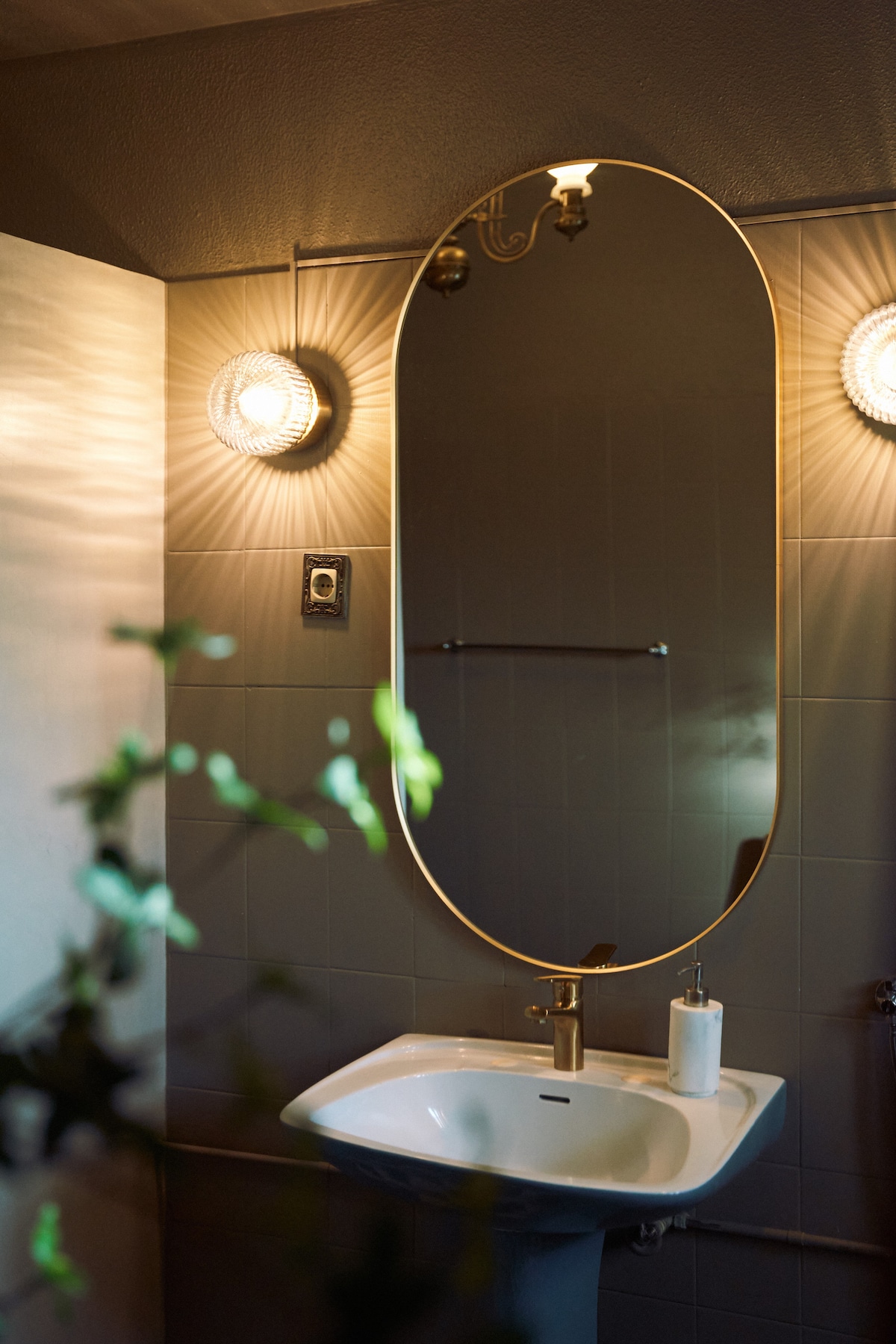 Full bathroom 4
